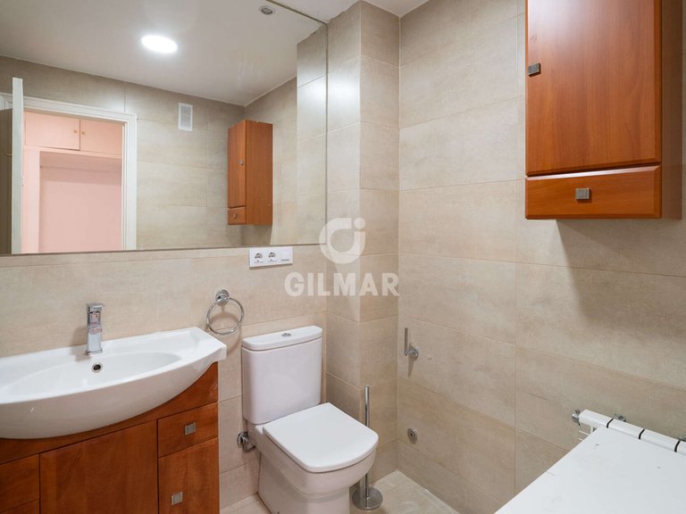 Apartment for Sale in Madrid, Madrid 22