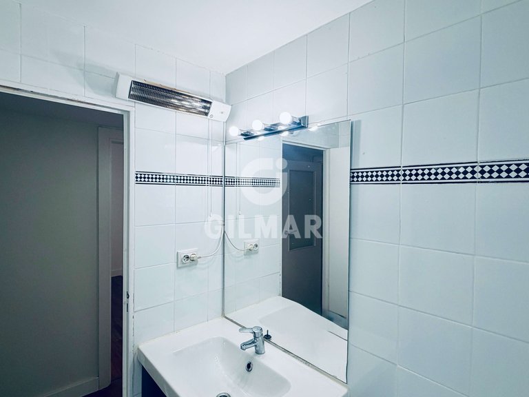 Apartment for Rent in Madrid, Madrid 16
