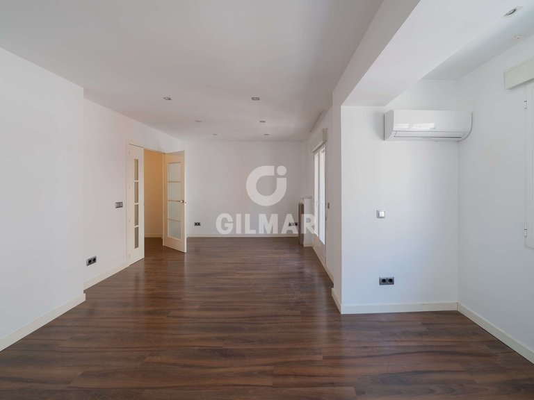 Apartment for Sale in Madrid, Madrid 2