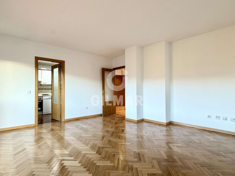 Apartment for Rent in Madrid, Madrid 17