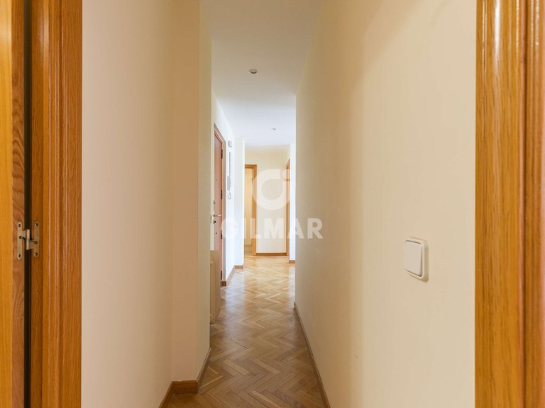 Apartment for Sale in Madrid, Madrid 12