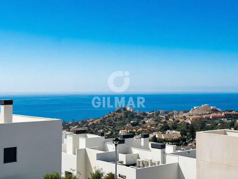 Apartment for Sale in BenalmÁdena, Malaga 1