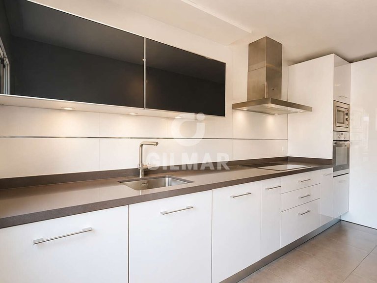Penthouse for Sale in BenalmÁdena, Malaga 16