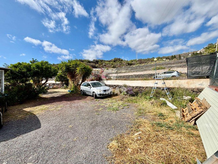 Villa for Sale in AlcalÁ, Tenerife 6