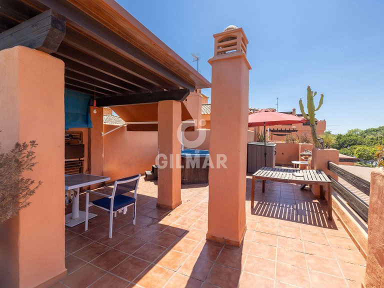 Penthouse for Sale in Estepona, Malaga 16