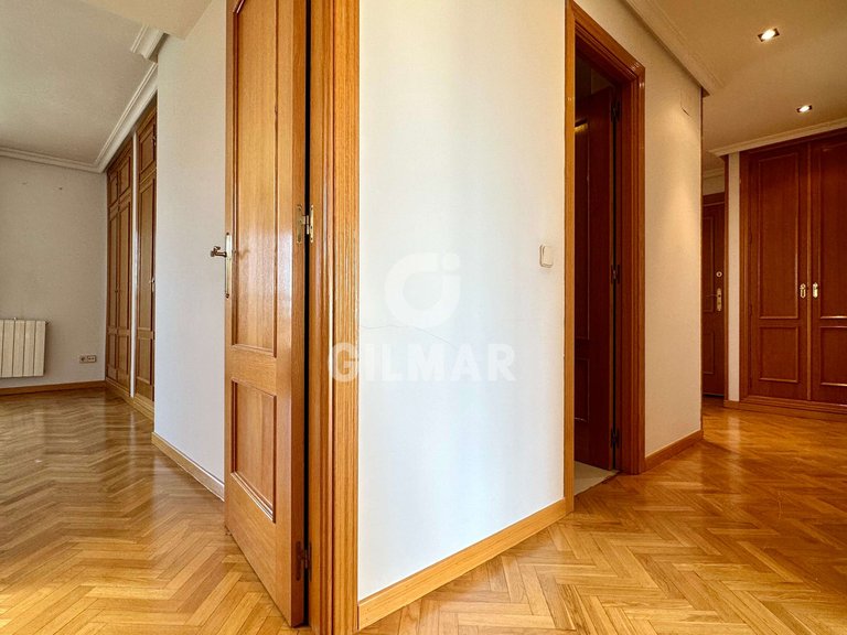 Apartment for Rent in Madrid, Madrid 31
