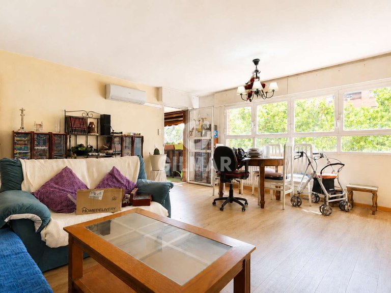 Apartment for Sale in Madrid, Madrid 12