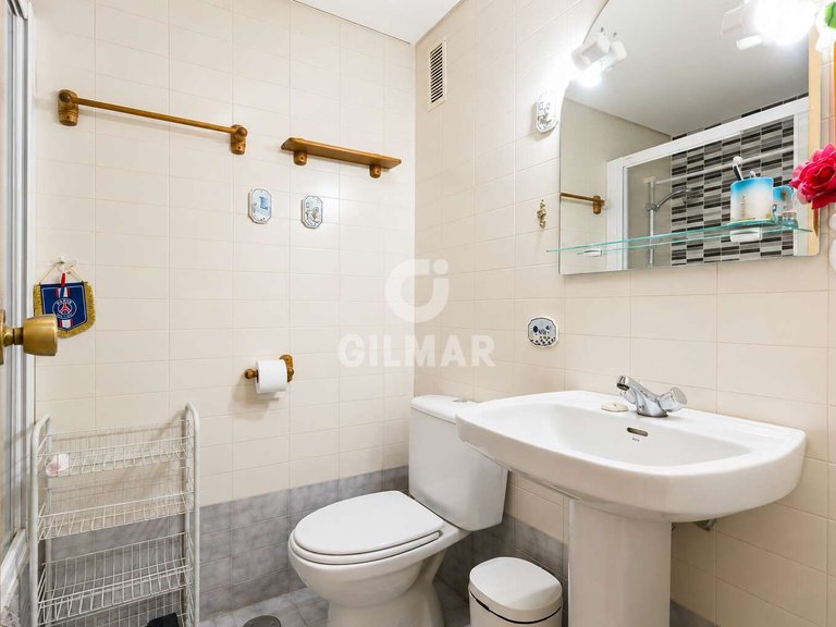 Apartment for Sale in Madrid, Madrid 22