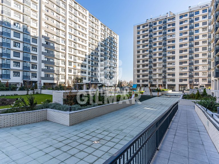 Apartment for Sale in Madrid, Madrid 2