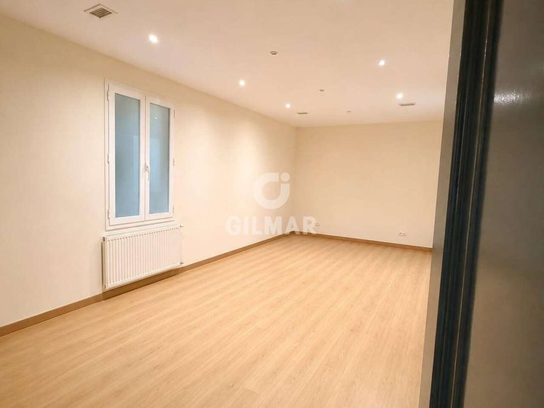 Apartment for Sale in Madrid, Madrid 5
