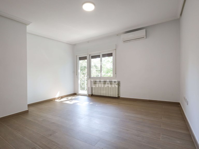 Apartment for Rent in Madrid, Madrid 17