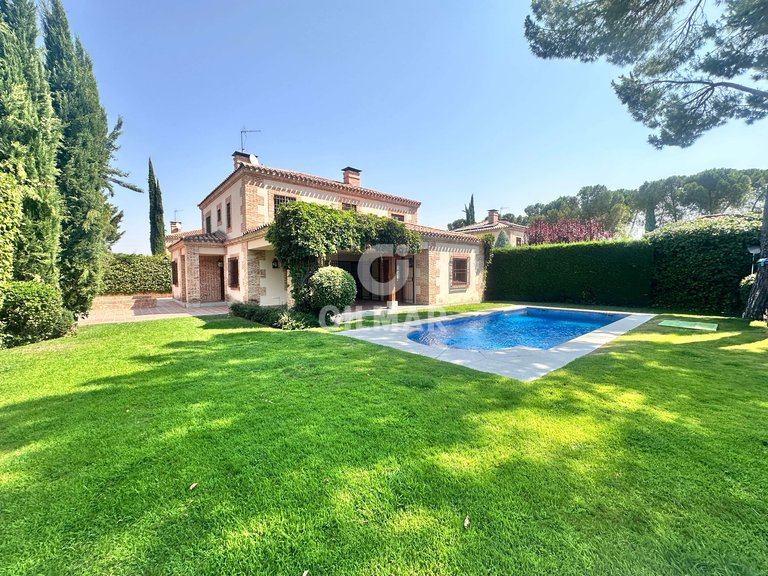 Villa for Rent in Madrid, Madrid 1