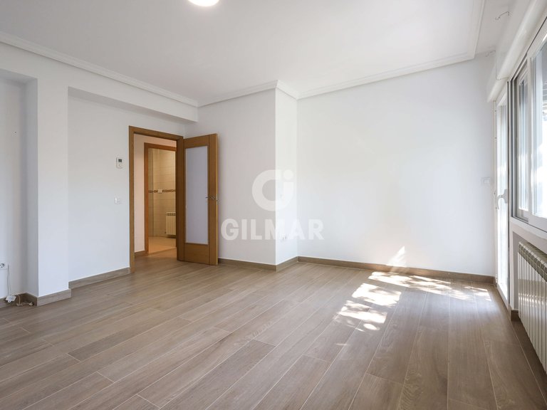 Apartment for Rent in Madrid, Madrid 18