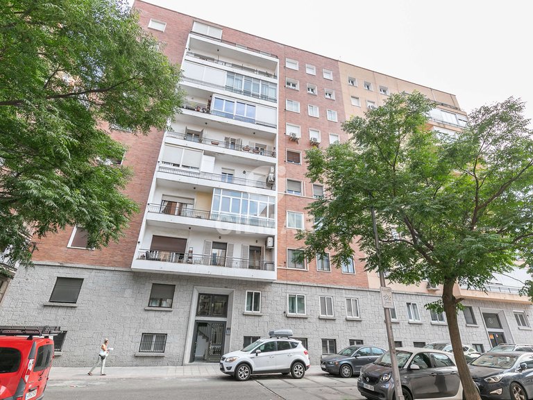 Apartment for Sale in Madrid, Madrid 32