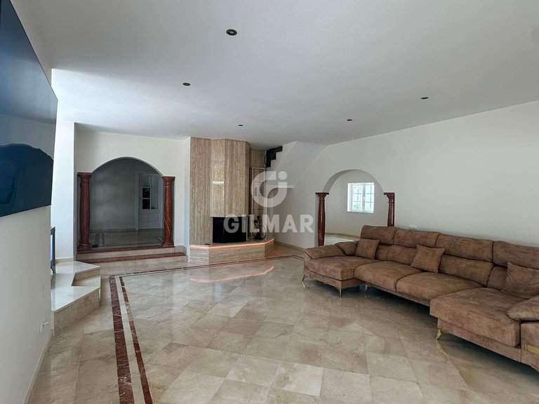 Villa for Sale in Estepona, Malaga 6