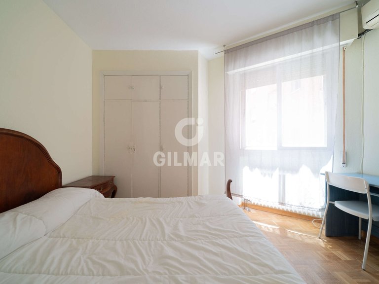 Apartment for Sale in Madrid, Madrid 16