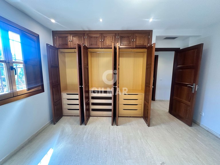 Villa for Rent in Madrid, Madrid 24