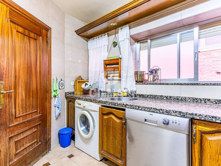 Apartment for Sale in Madrid, Madrid 10