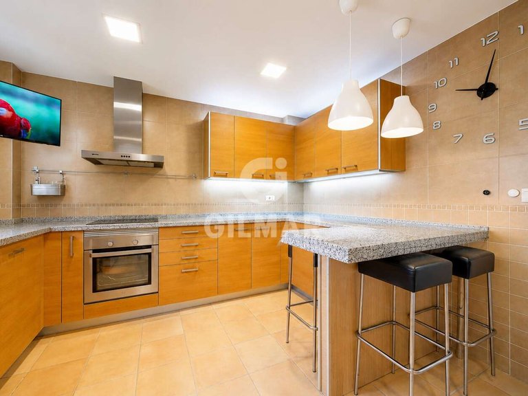 Town House for Sale in BenalmÁdena, Malaga 10