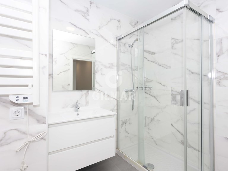 Apartment for Sale in Madrid, Madrid 27