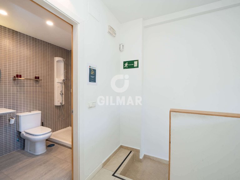 Town House for Sale in Madrid, Madrid 18