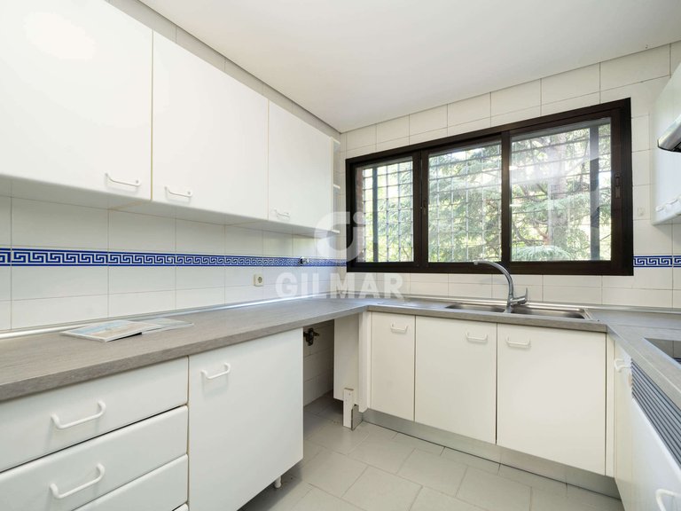 Apartment for Sale in Madrid, Madrid 23