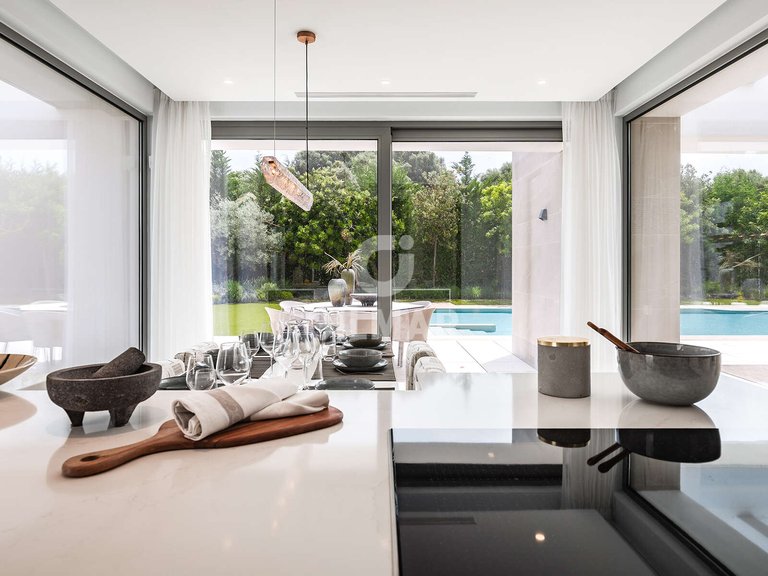 Villa for Sale in La Gaspara, Malaga 4