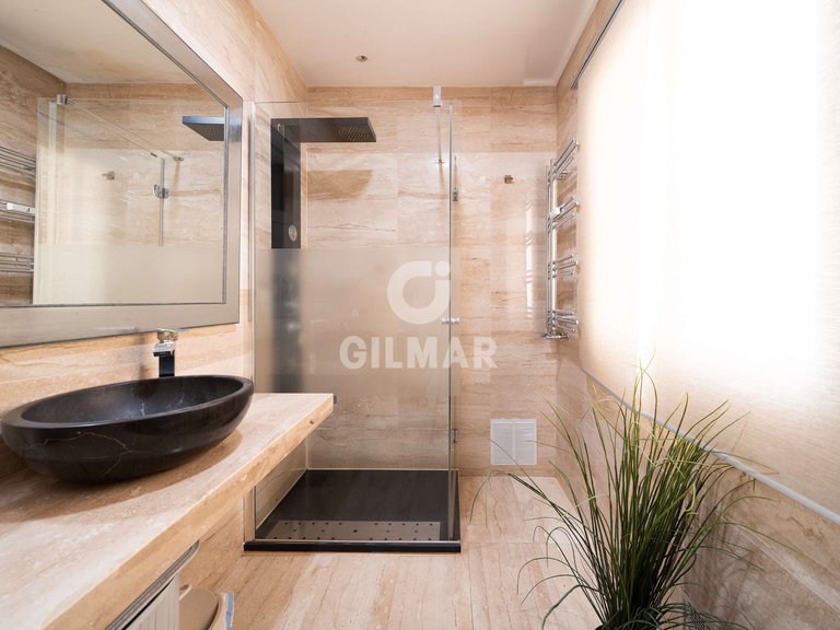 Apartment for Sale in Madrid, Madrid 35