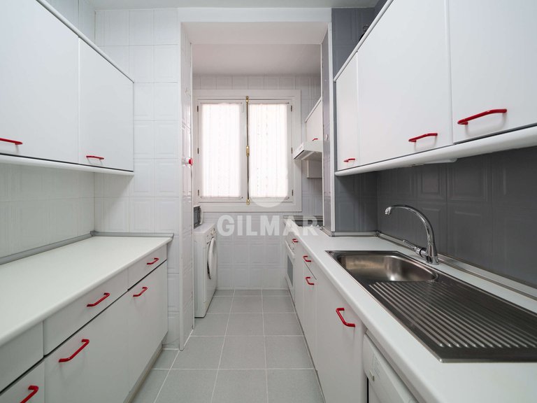 Apartment for Sale in Madrid, Madrid 16