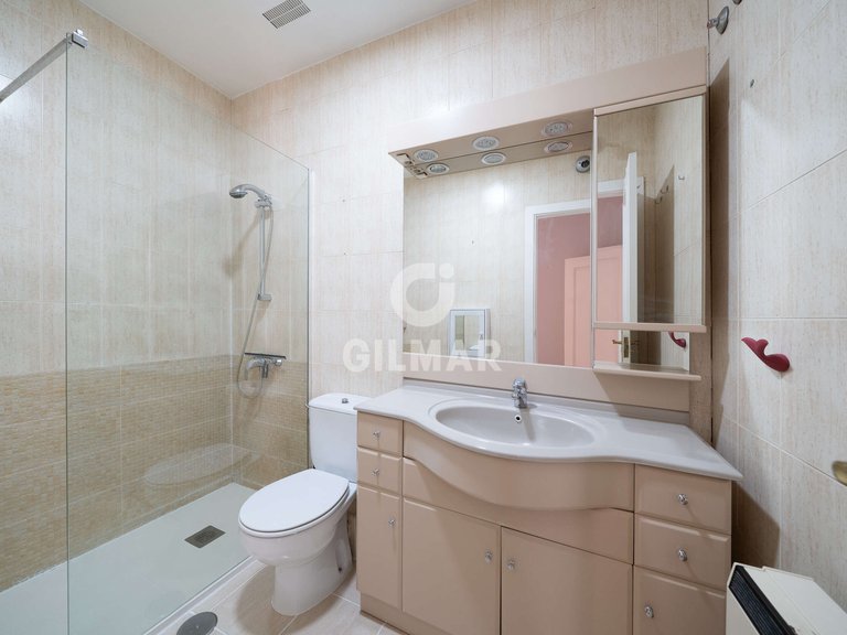 Apartment for Sale in Madrid, Madrid 22