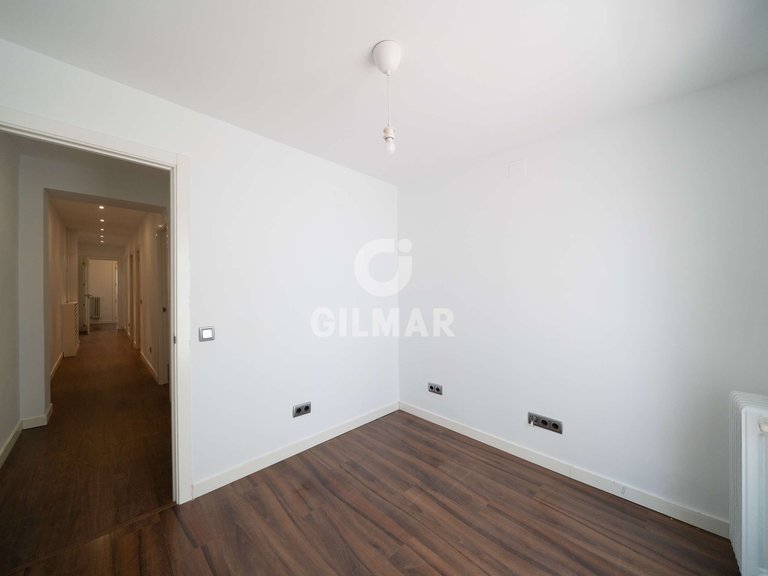 Apartment for Sale in Madrid, Madrid 26