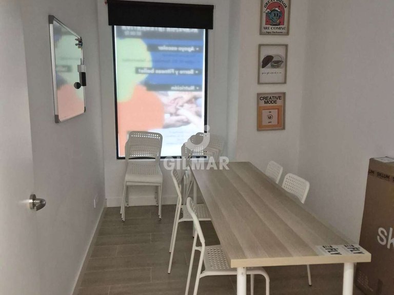 Commercial for Sale in Madrid, Madrid 6