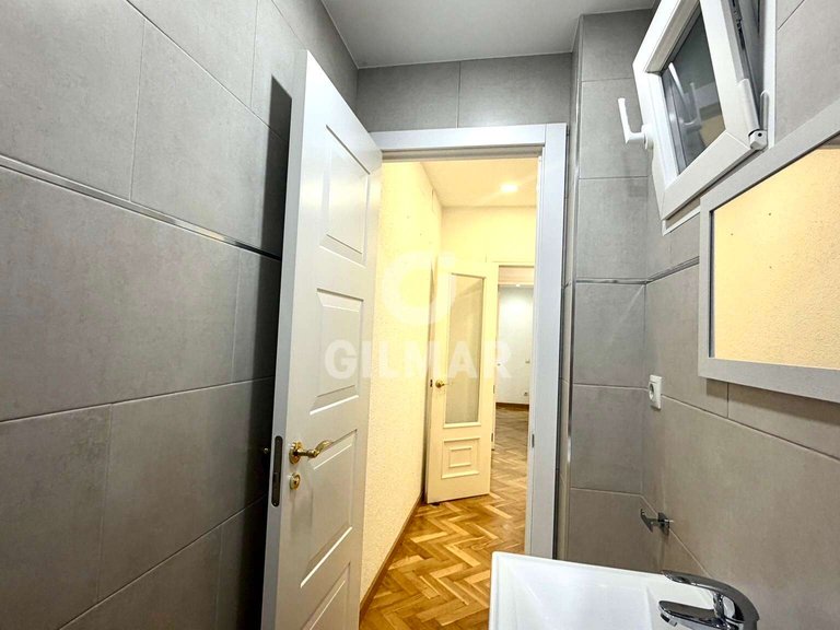 Apartment for Rent in Madrid, Madrid 40
