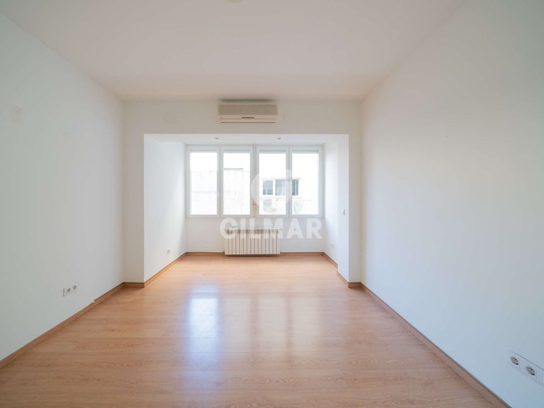 Apartment for Sale in Madrid, Madrid 5