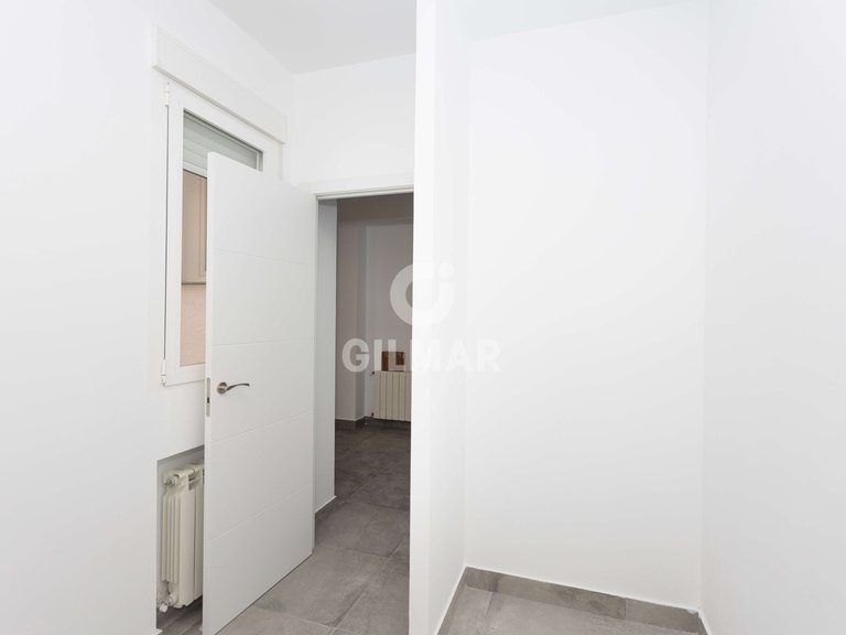 Apartment for Sale in Madrid, Madrid 8