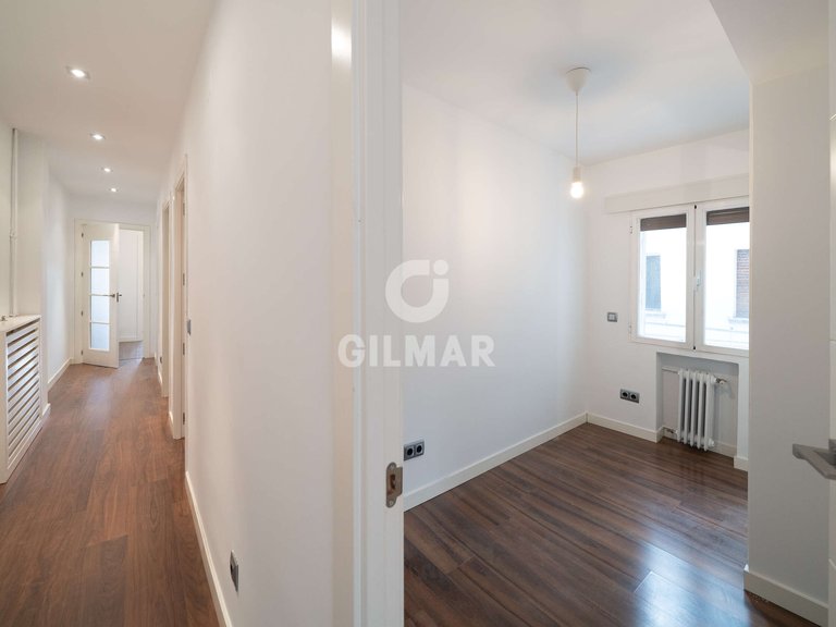 Apartment for Sale in Madrid, Madrid 21