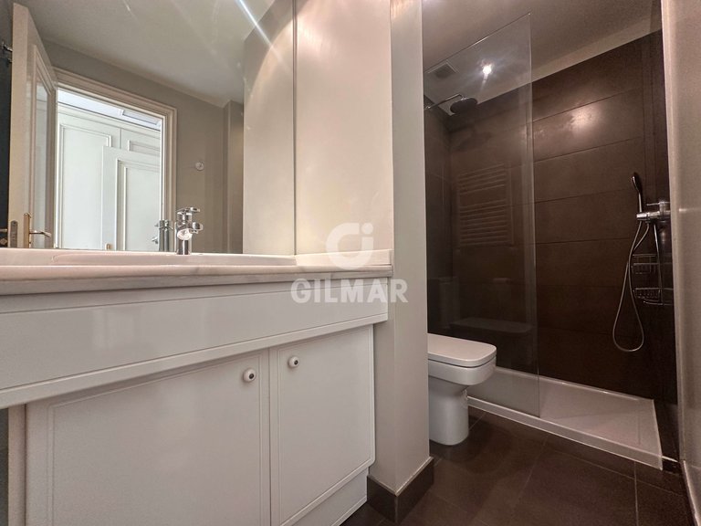 Town House for Rent in Madrid, Madrid 32