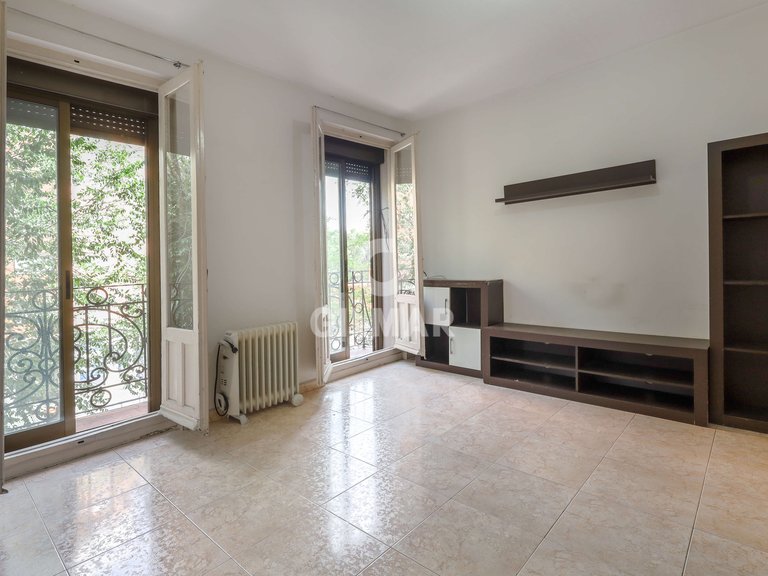 Apartment for Sale in Madrid, Madrid 2