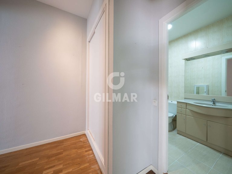 Apartment for Sale in Madrid, Madrid 17
