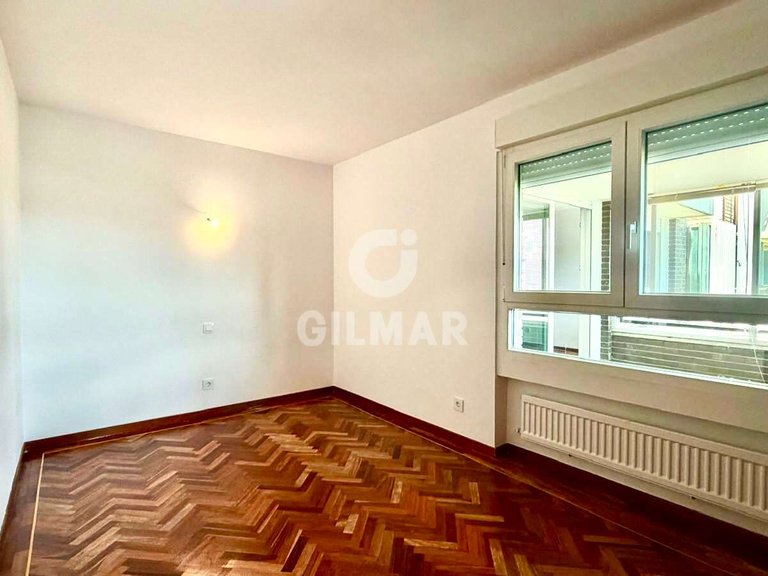 Apartment for Rent in Madrid, Madrid 5