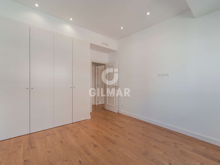 Apartment for Rent in Madrid, Madrid 21