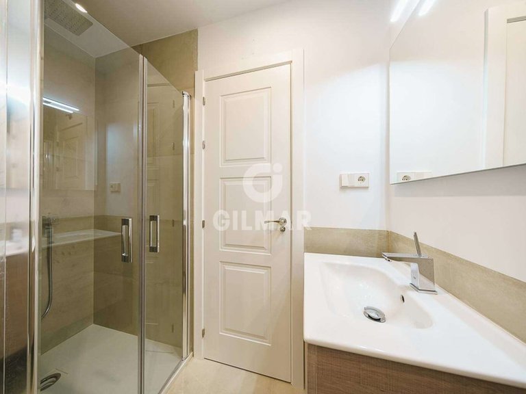 Apartment for Rent in Madrid, Madrid 11