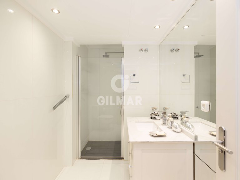 Apartment for Sale in Marbella, Malaga 30