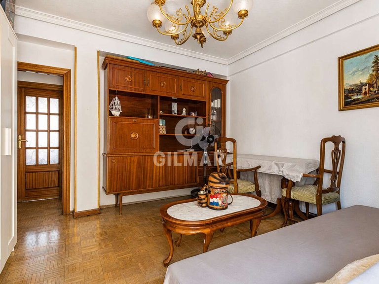 Apartment for Sale in Madrid, Madrid 18