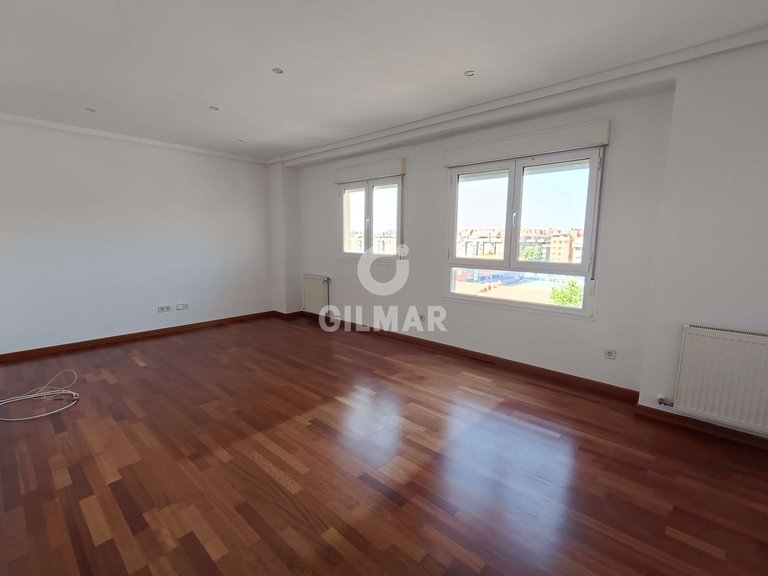 Apartment for Rent in Madrid, Madrid 10