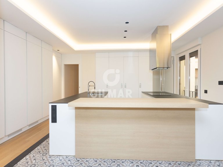 Apartment for Rent in Madrid, Madrid 7