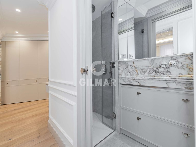 Apartment for Sale in Madrid, Madrid 29
