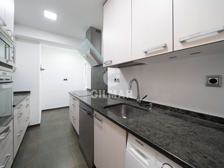 Apartment for Sale in Madrid, Madrid 13