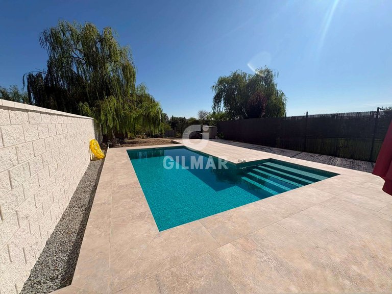 Town House for Sale in Villanueva De La CaÑada, Madrid 1