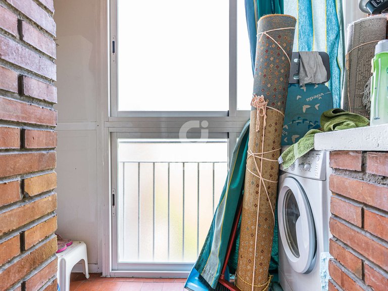 Apartment for Sale in Madrid, Madrid 18